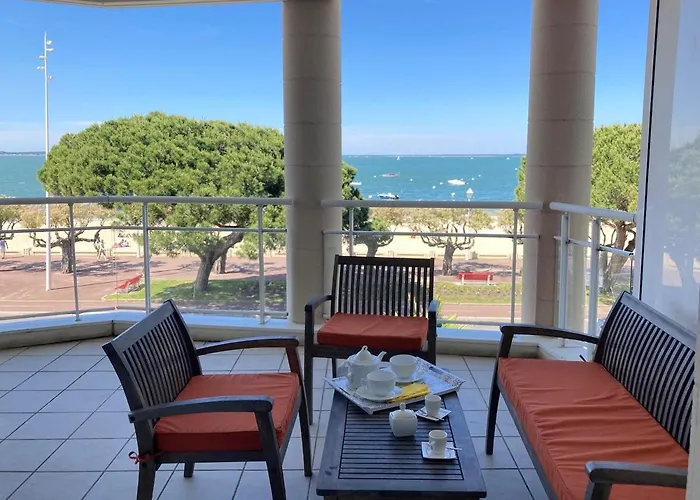 T3 Vue Grande Terrasse Lägenhet *